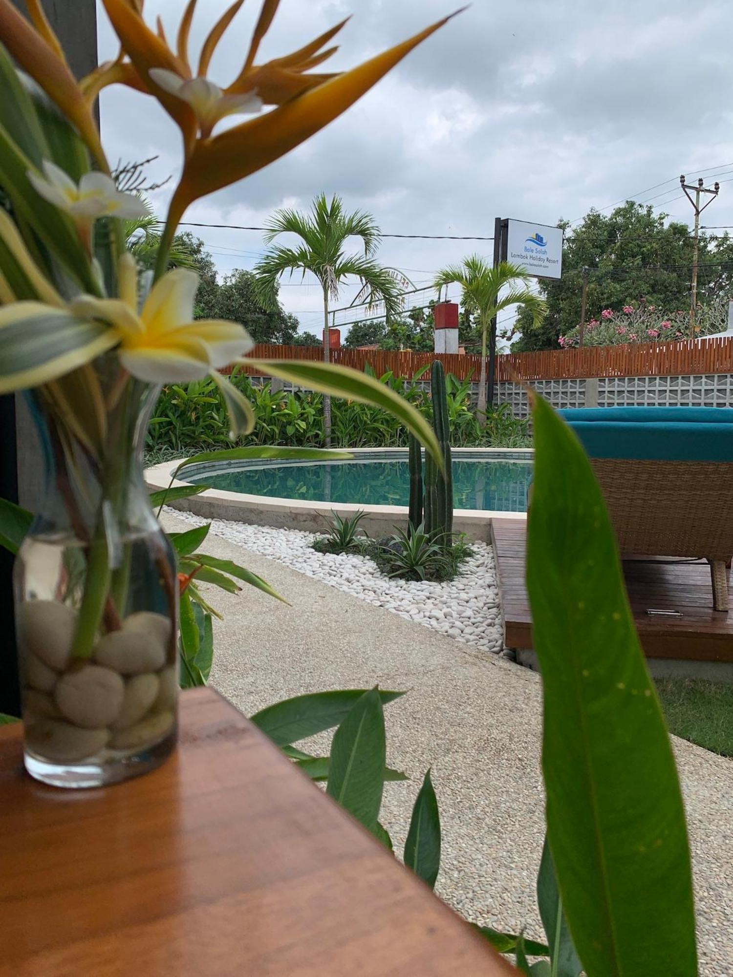 Bale Solah Lombok Holiday Resort Senggigi Exterior photo