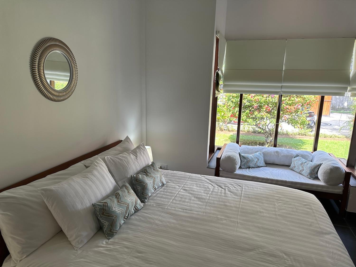 Bale Solah Lombok Holiday Resort Senggigi Exterior photo